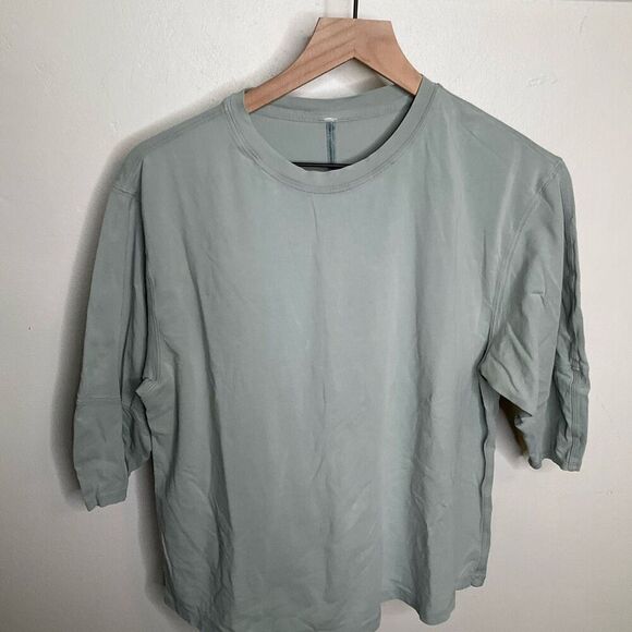 Lululemon LA 3/4 Sleeve Crewneck Shirt - Picture 3 of 8